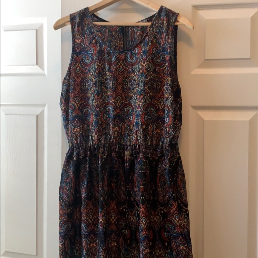 multicolored dress. NEED GONE ASAP